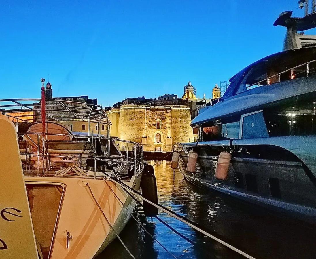 Modern Apt Kalkara Seafront! Εξωτερικό φωτογραφία