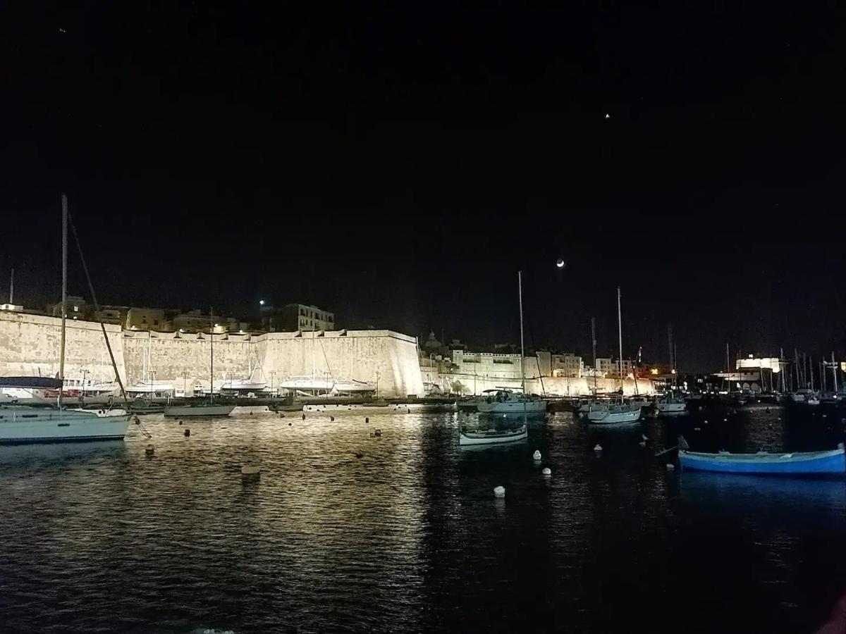Modern Apt Kalkara Seafront! Εξωτερικό φωτογραφία
